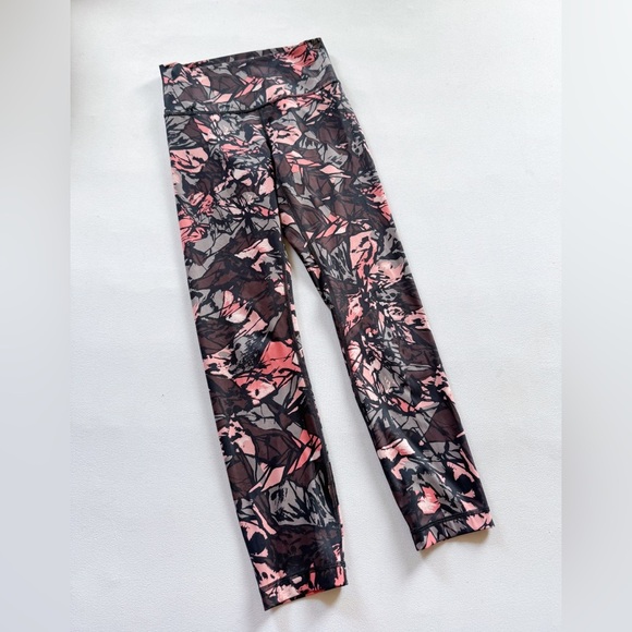 Lululemon High Times Pant (Full-On Luxtreme size 6 - Picture 6 of 7